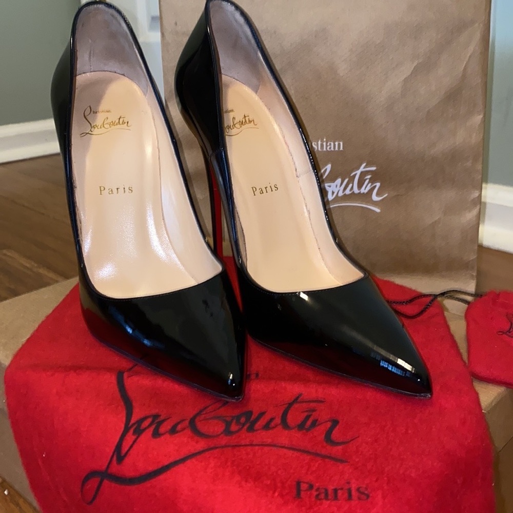 SOLD ON MERCARI. Near Brand New SO KATE Christian Louboutin Pumps.
